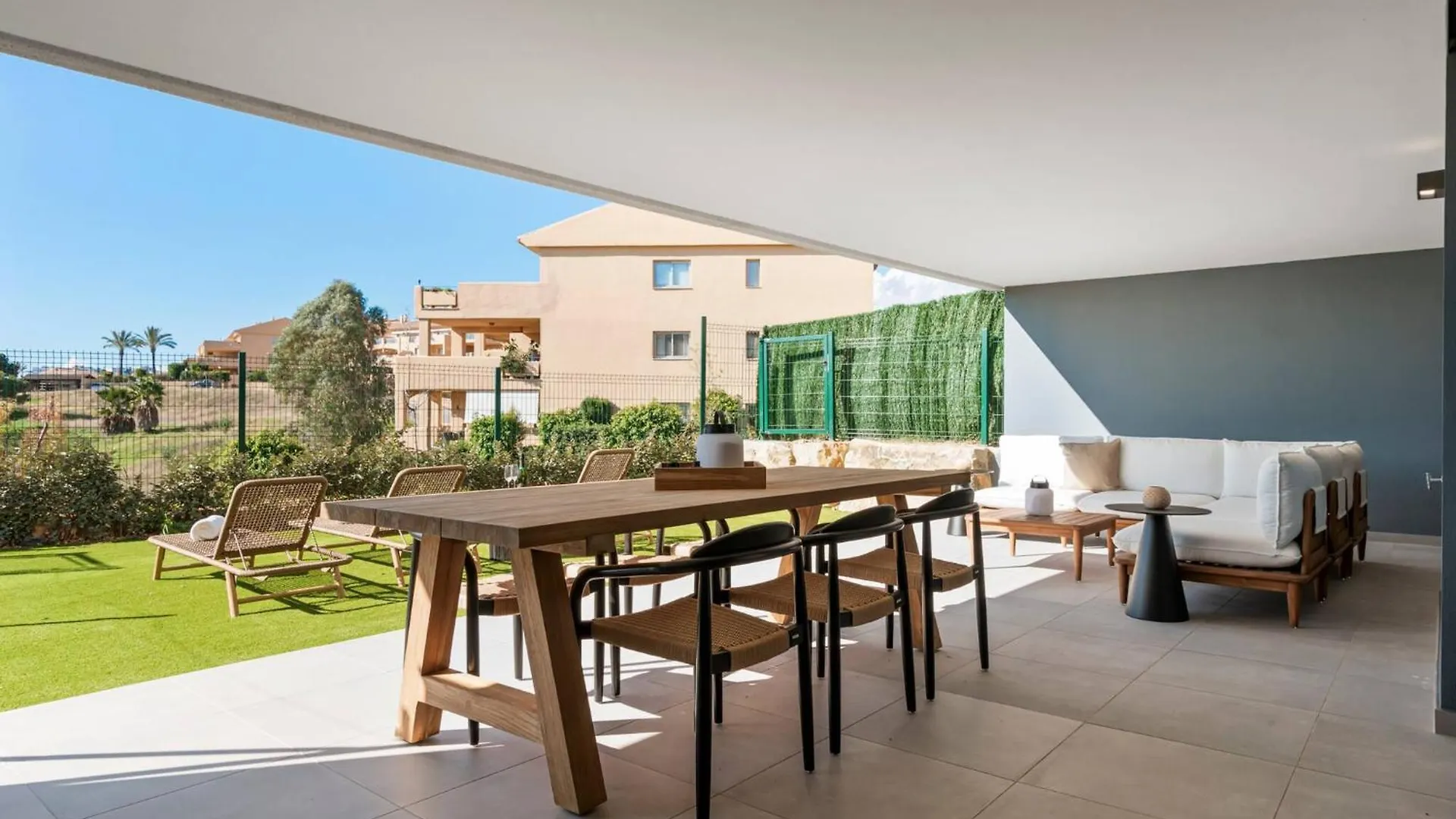 Casa Oasis אסטפונה ספרד